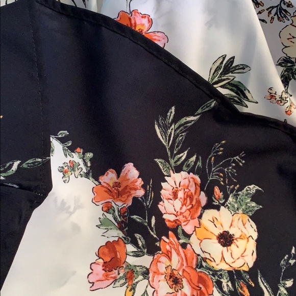 ❌DONATED❌White Black Floral Off The Shoulders Tie Sleeve Top - Picture 10 of 12